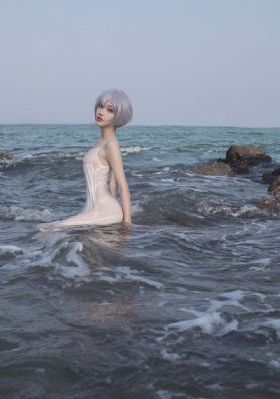 一边亲一边摸韩剧免费观看_BD英语免费观看